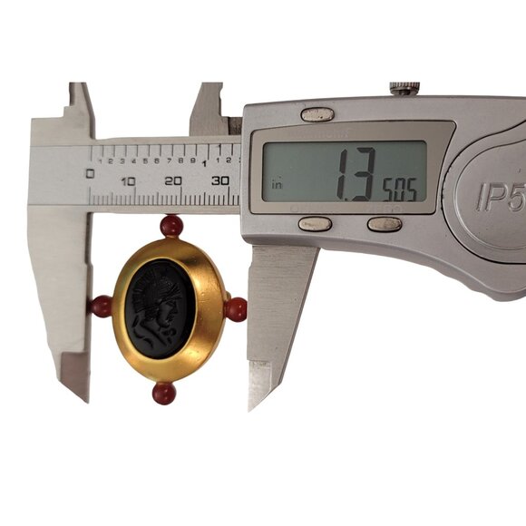 Gold Tone Black Glass Intaglio Centurion Cameo Brooch Pin E839 - Picture 7 of 9